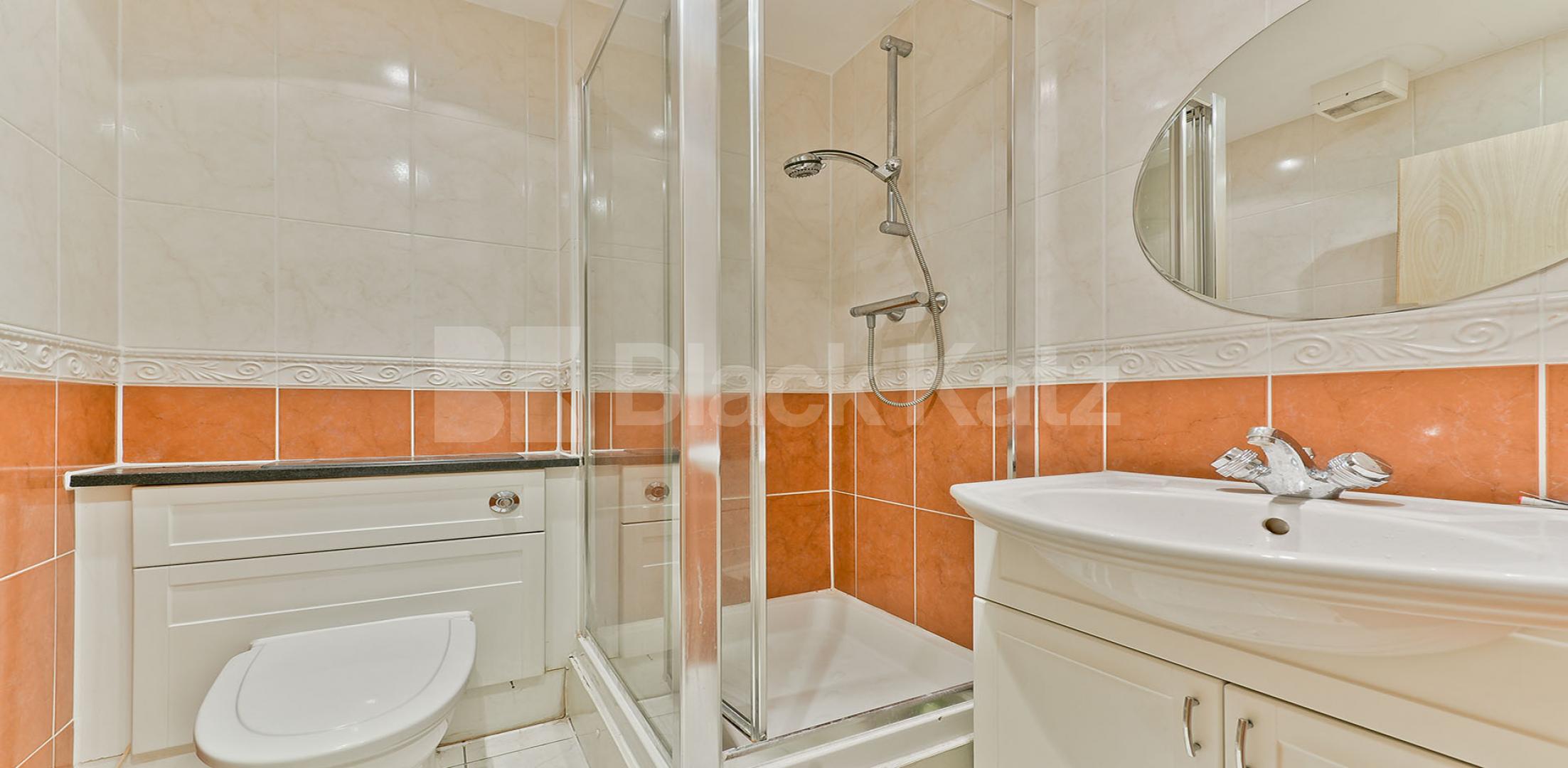 			NEW INSTRUCTION, 2 Bedroom, 1 bath, 1 reception Apartment			 Oxford Drive , London Bridge